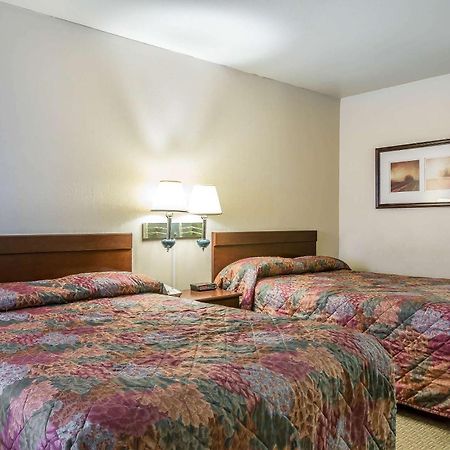 Rodeway Inn Magic Mountain Area Castaic Luaran gambar