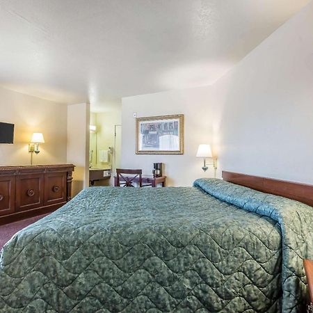 Rodeway Inn Magic Mountain Area Castaic Luaran gambar