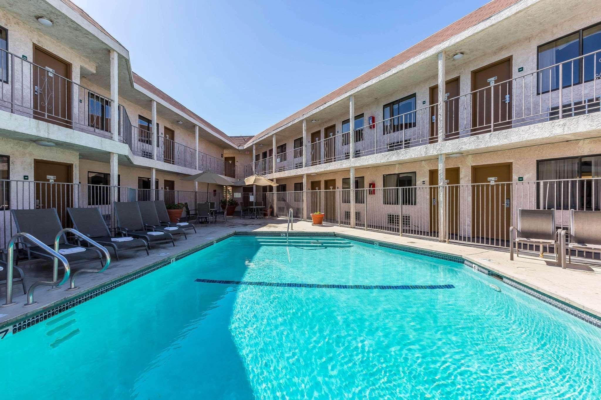 Rodeway Inn Magic Mountain Area Castaic Luaran gambar